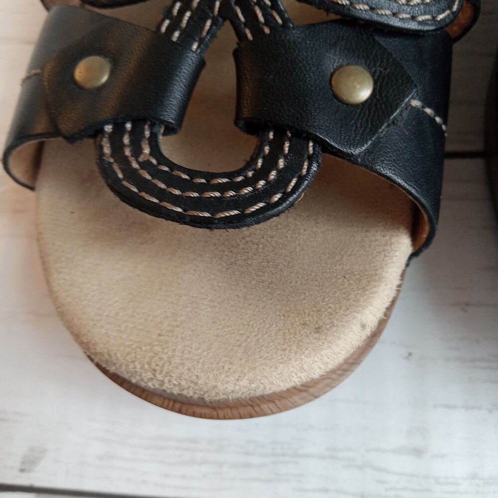 Dansko Serena Size 39 Black Leather Flower Sandal - Picture 6 of 10